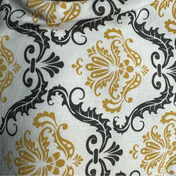 Cosmopolitan Cosmetic Makeup Travel Bag Black White Gold - Picture 2 of 9